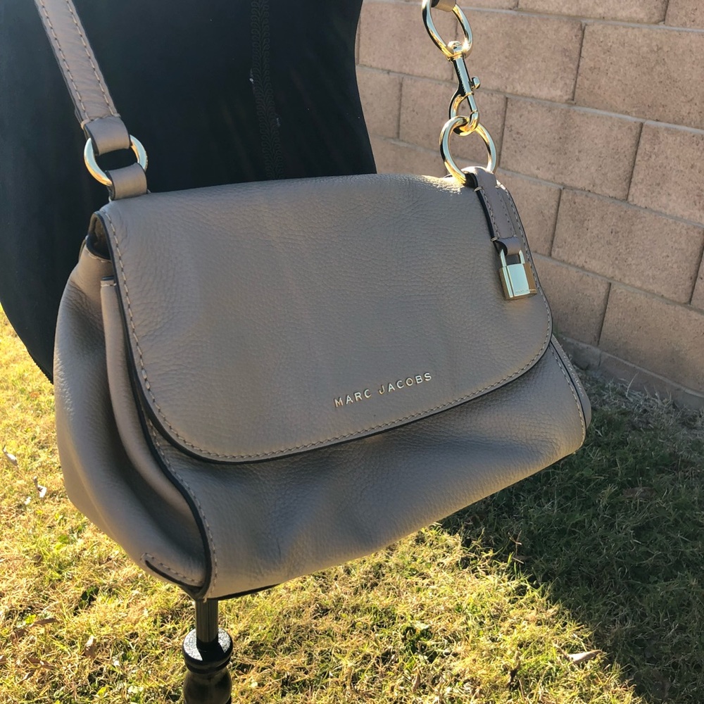 MARC JACOBS WOMEN THE BOHO GRIND CROSS-BODY BAG - Picture 2 of 8